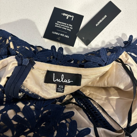 NWT Lulu's Divine Destiny Navy Blue Lace Halter Neck Midi Dress Size XS - Picture 5 of 7